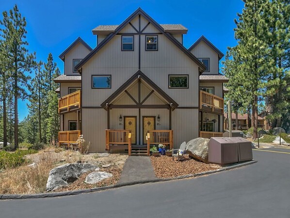 Front of townhome
