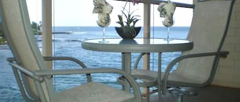 Relish in special moments on private lanai overlooking ocean