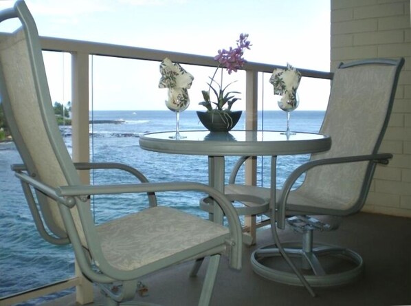 Relish in special moments on private lanai overlooking ocean