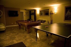 Spielezimmer