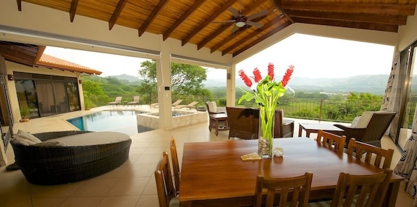 Pool Sun Deck - Outdoor Lounge Area