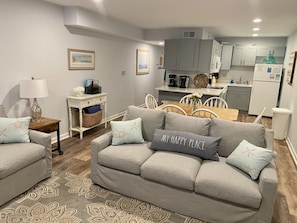 Family Room with 2 new couches (January 2023). Unobstructed views to ocean.