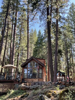 Cabin 1 and Cabin 2 in the back ground.