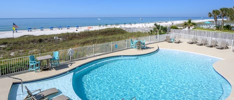  new zero entry pool with tanning deck and water spouts