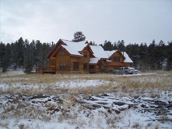 Lodge of the Rockies LLC 20 minutes south of Fairplay beautiful Trout Creek Pass