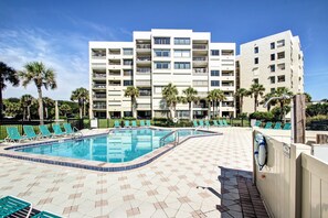Two refreshing pools for your enjoyment.