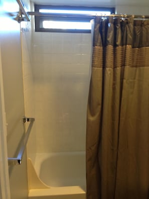 Bathroom Tub / Shower Combo