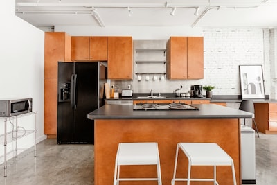 Stroll to Gateway Arch From a Trendy Downtown Converted Loft
