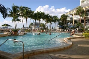 SANIBEL HARBOUR RESORT POOL, SPA AND BAR