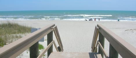 Walkway from the patio to the beach.