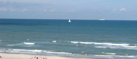 Jolly's Sandcastle, Truly Direct Oceanftont-Enjoy the View & Sounds of the waves