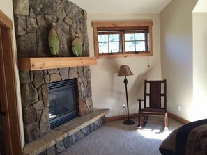 Master Suite #1 Gas Fireplace, Sitting Area