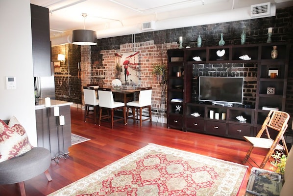 Beautiful Living and Dining area