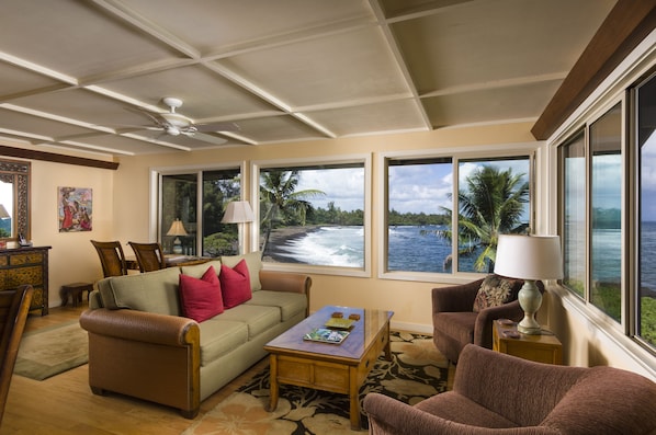 Living room with 180 degree view