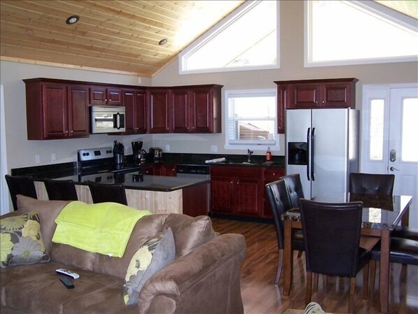 Main Level Full Kitchen & Dining Area