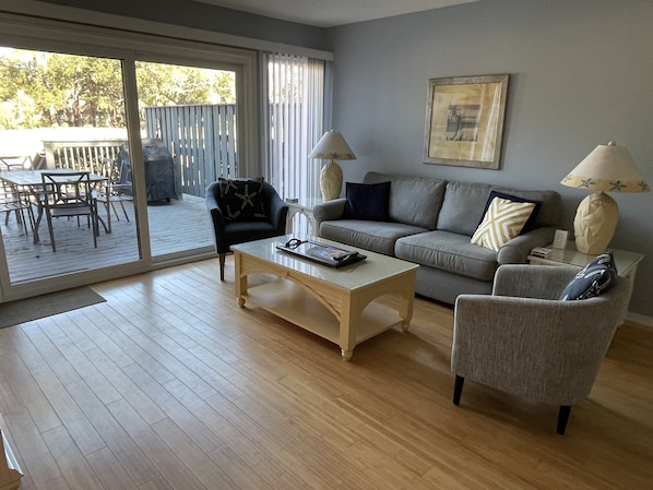 Relaxing Living Room Overlooking the Deck