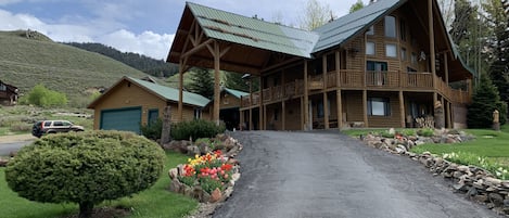 The front of our cabin.