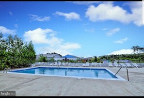 community pool with Baby pool
