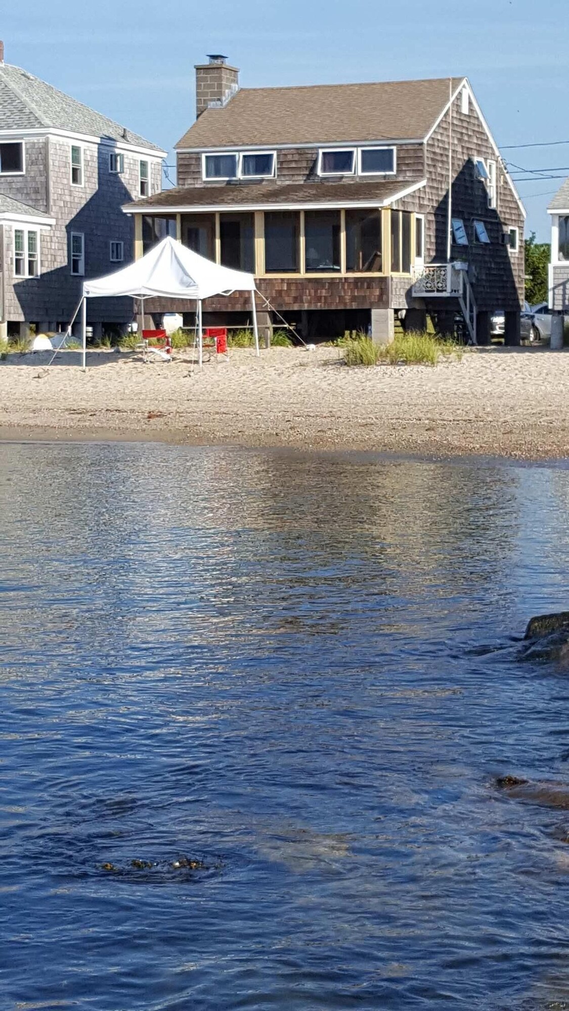 Classic Waterfront Cottage at Hawks Nest Beach