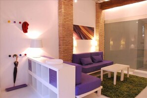 LIVING ROOM  1