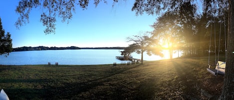 Stunning lakefront - seems like your own private lake!