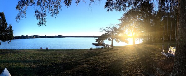 Stunning lakefront - seems like your own private lake!