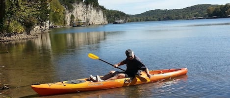 Fantastic kayaking from the lakeshore