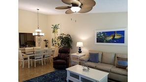 Living/Dining area