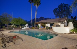 Resort backyard with spectacular views of camelback mountain 
