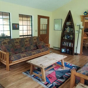 Family room -- 2 futons (sleeps 4) Sunny and bright!