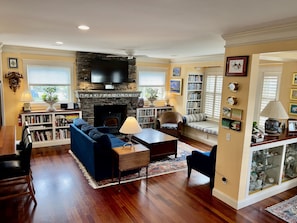 Living room has open floor plan, perfect for entertaining.