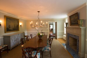 Formal dining room