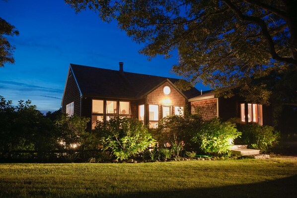 the house on a clear night