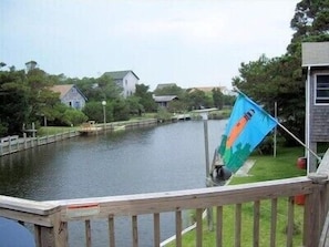 Canal - short distance to Sound