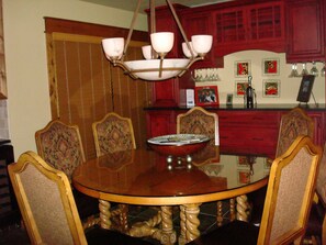 Dining Room, seats 8