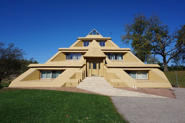 My Pyramid House -  5,600 Square Feet, 6 BRs 3 Bath.  Great for family reunion