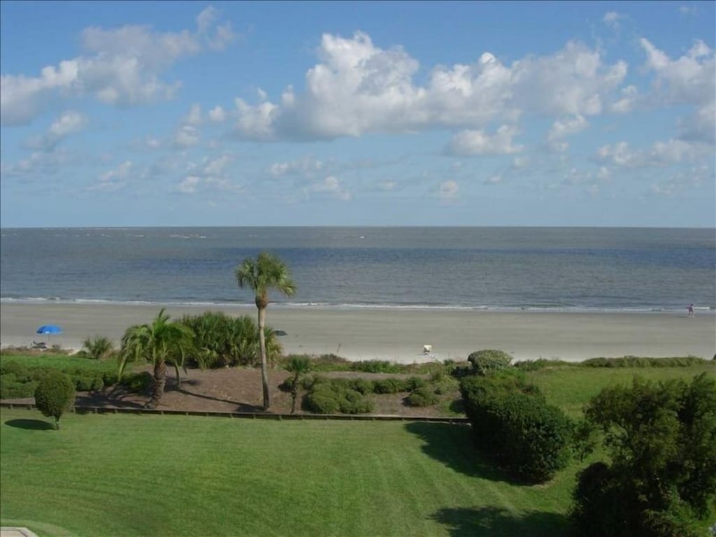 Beach Club 330 Oceanfront Unit Spectacular Views St. Simons Island