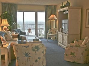 Living Room, direct ocean view