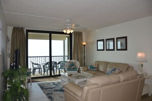 Comfortable living room 