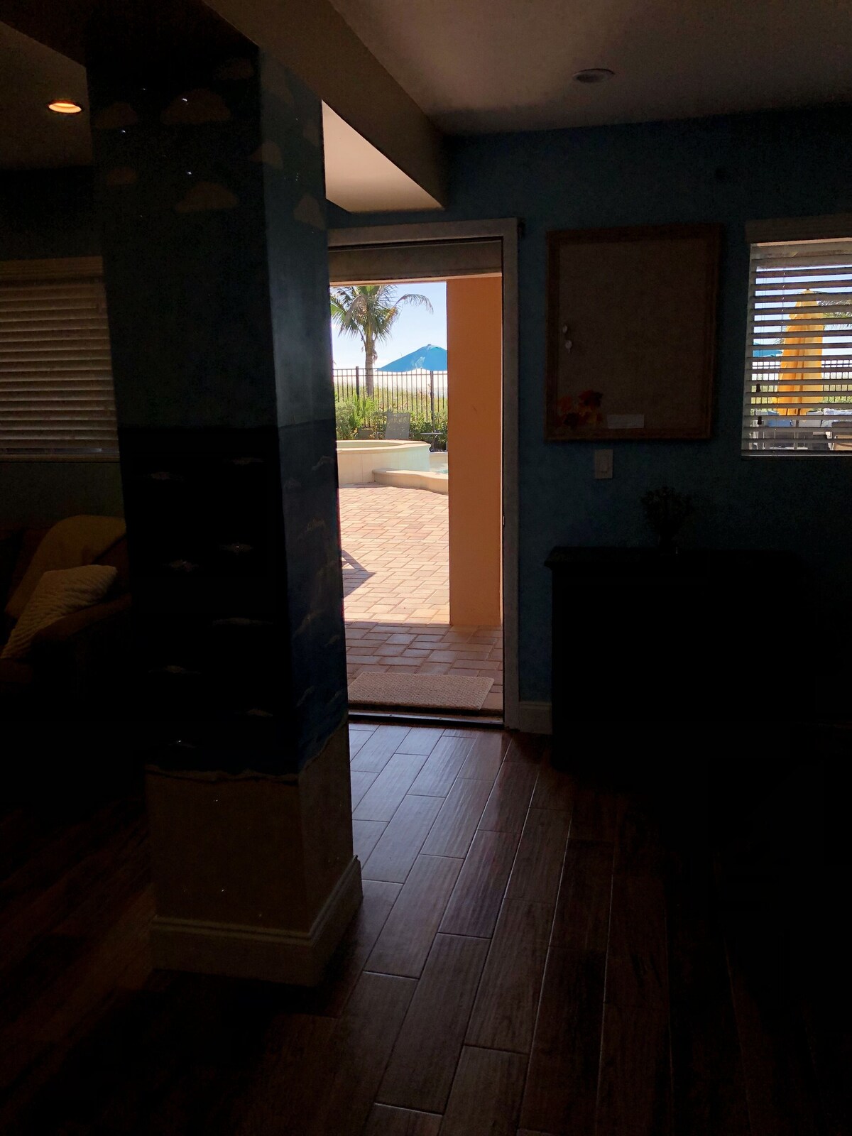 SALE! Dolphin Cabin at Casa Gia Boutique Condo directly on sand w/ pool& hot tub