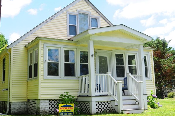 Cottage style house
