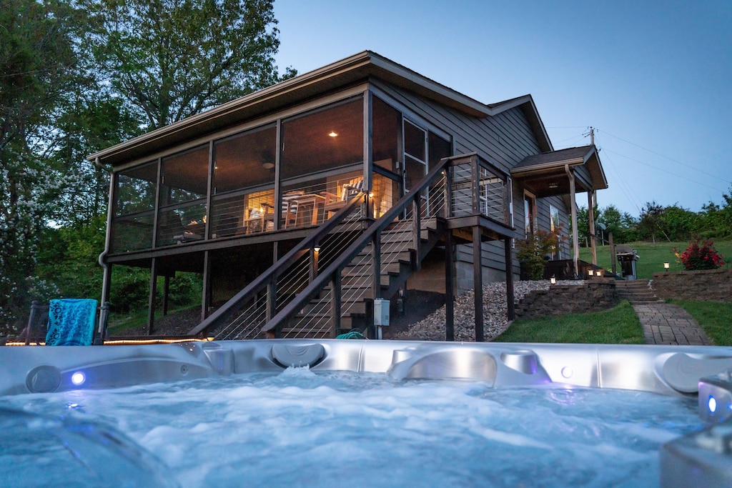 Cabin In Southern Illinois Hot Tub Romantic Getaway Shawnee 