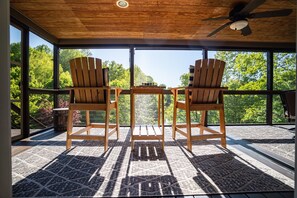 Docs Cabin Relaxing spot on screened balcony

