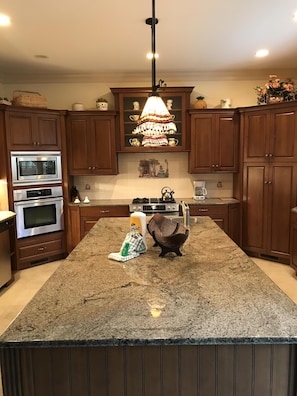 Kitchen - Island