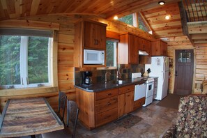 Full kitchen