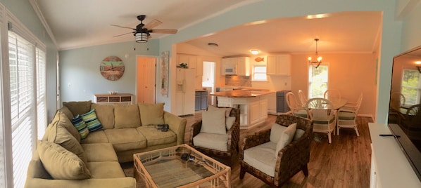 pano view of great room and kitchen