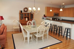 Table seating for 8, counter space for 5