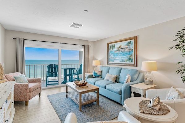 Living Room with view to the Gulf