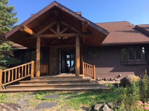 A graceful entry to Gull Rock Ridge faces southwest.