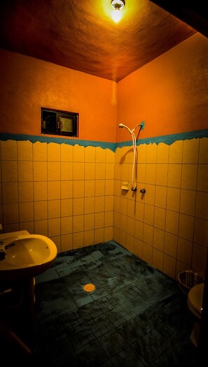 Pesco full bath